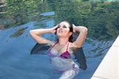 Tessa Fowler wet and sultry bikini pose Tessa Fowler wet and sultry bikini pose