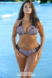 Ashley Graham Pictures