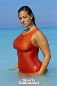 Ashley Graham Pictures