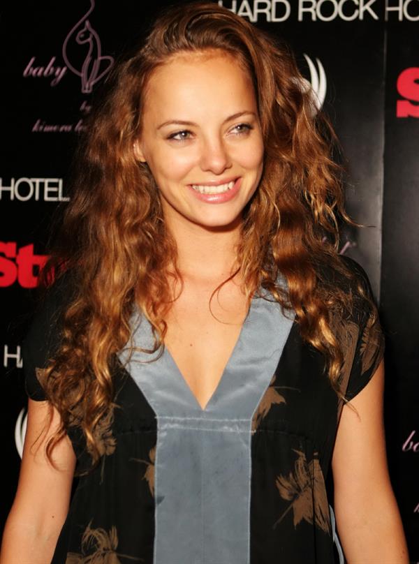 Bijou Phillips