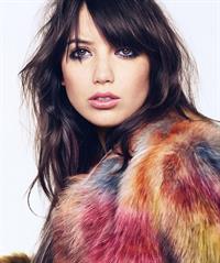 Daisy Lowe