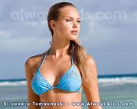 Elisandra Tomacheski in a bikini
