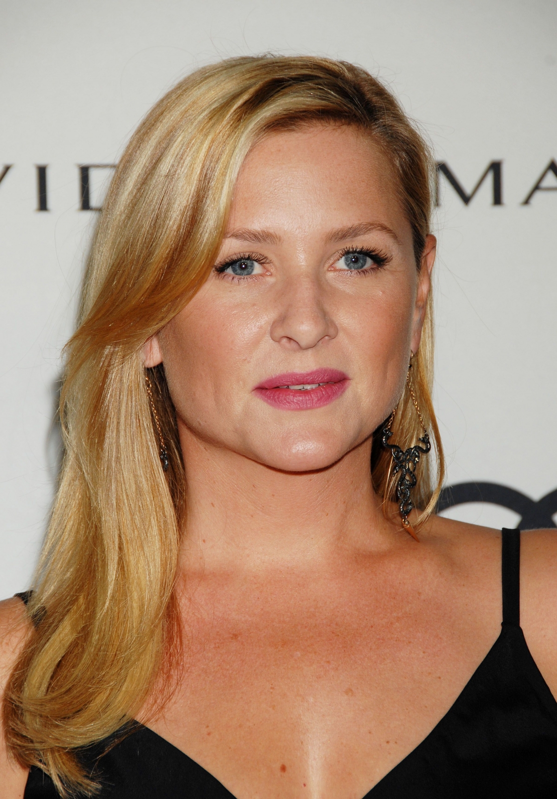 Jessica Capshaw