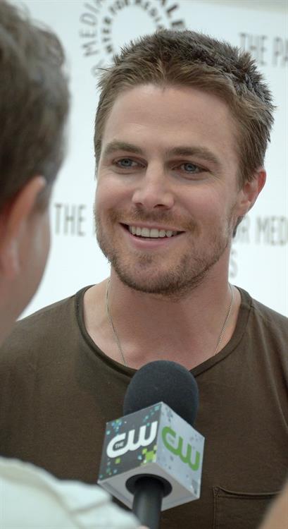 Stephen Amell