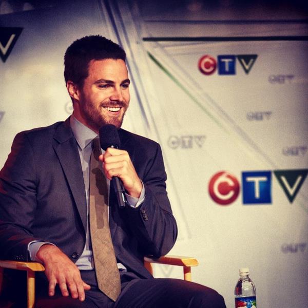 Stephen Amell