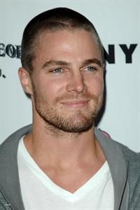 Stephen Amell