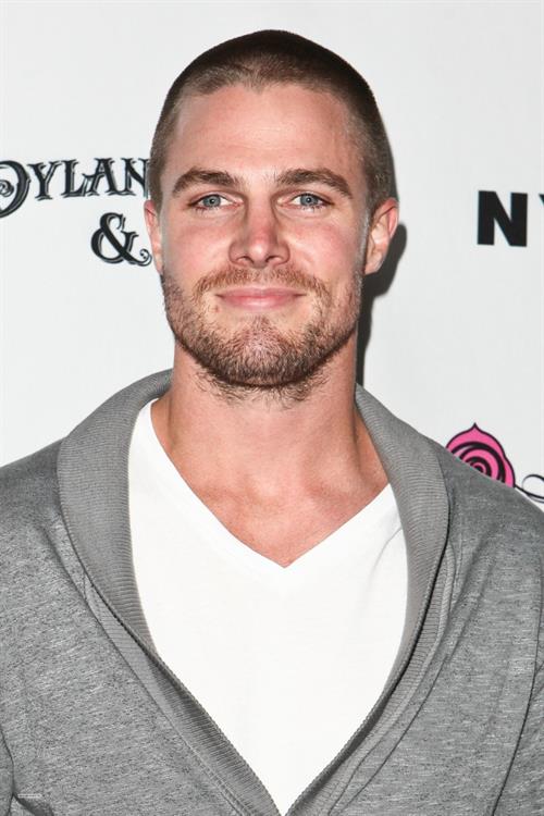 Stephen Amell