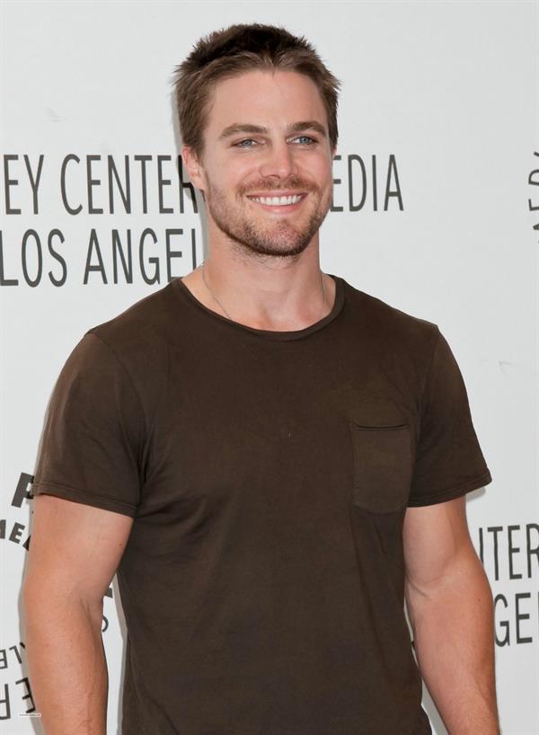 Stephen Amell