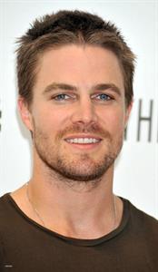Stephen Amell