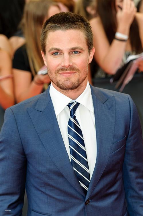Stephen Amell