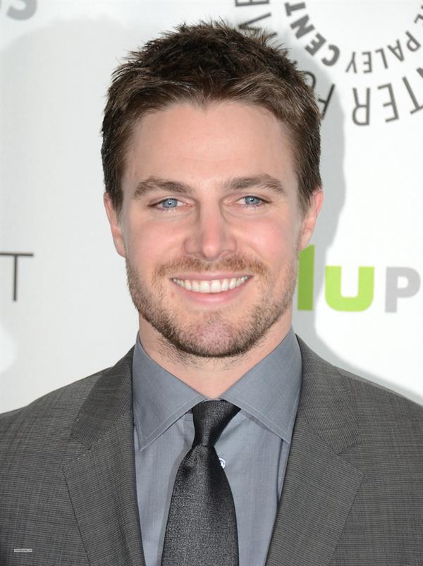 Stephen Amell