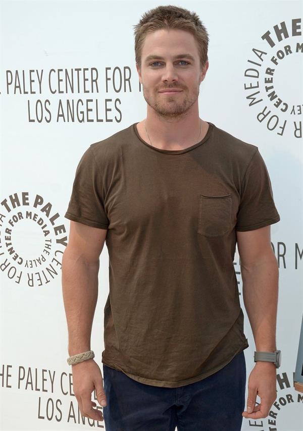 Stephen Amell