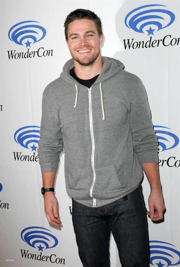 Stephen Amell