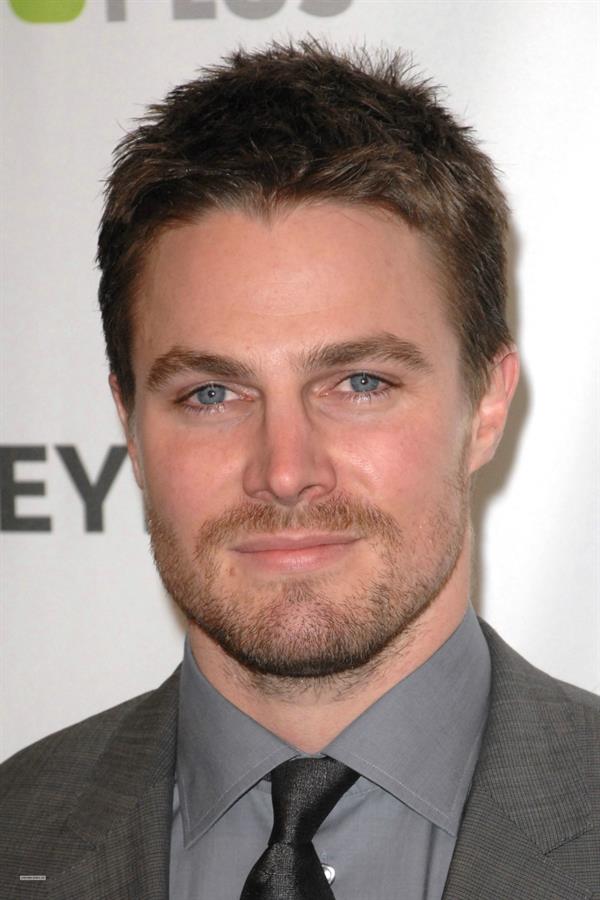 Stephen Amell