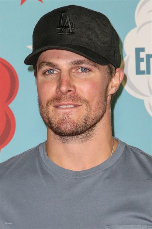 Stephen Amell