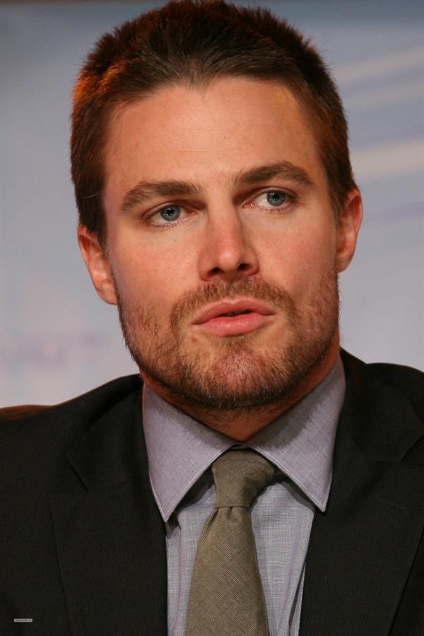 Stephen Amell