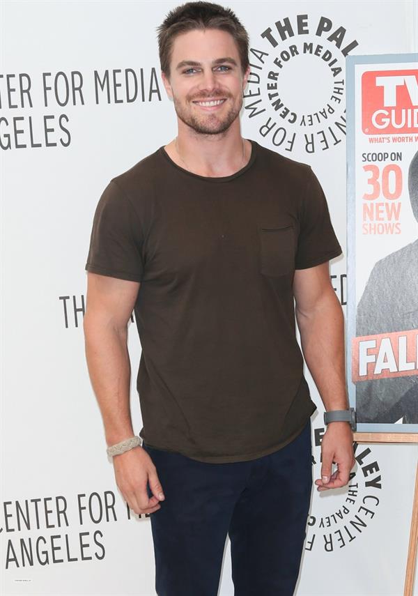 Stephen Amell