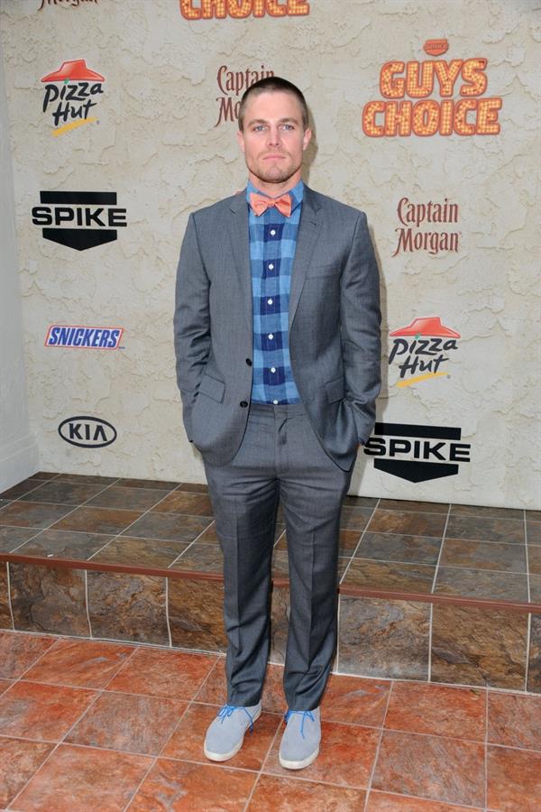 Stephen Amell