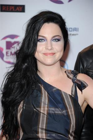 Amy Lee attends the 2011 MTV European Music Awards in Belfast Ireland on November 6, 2011