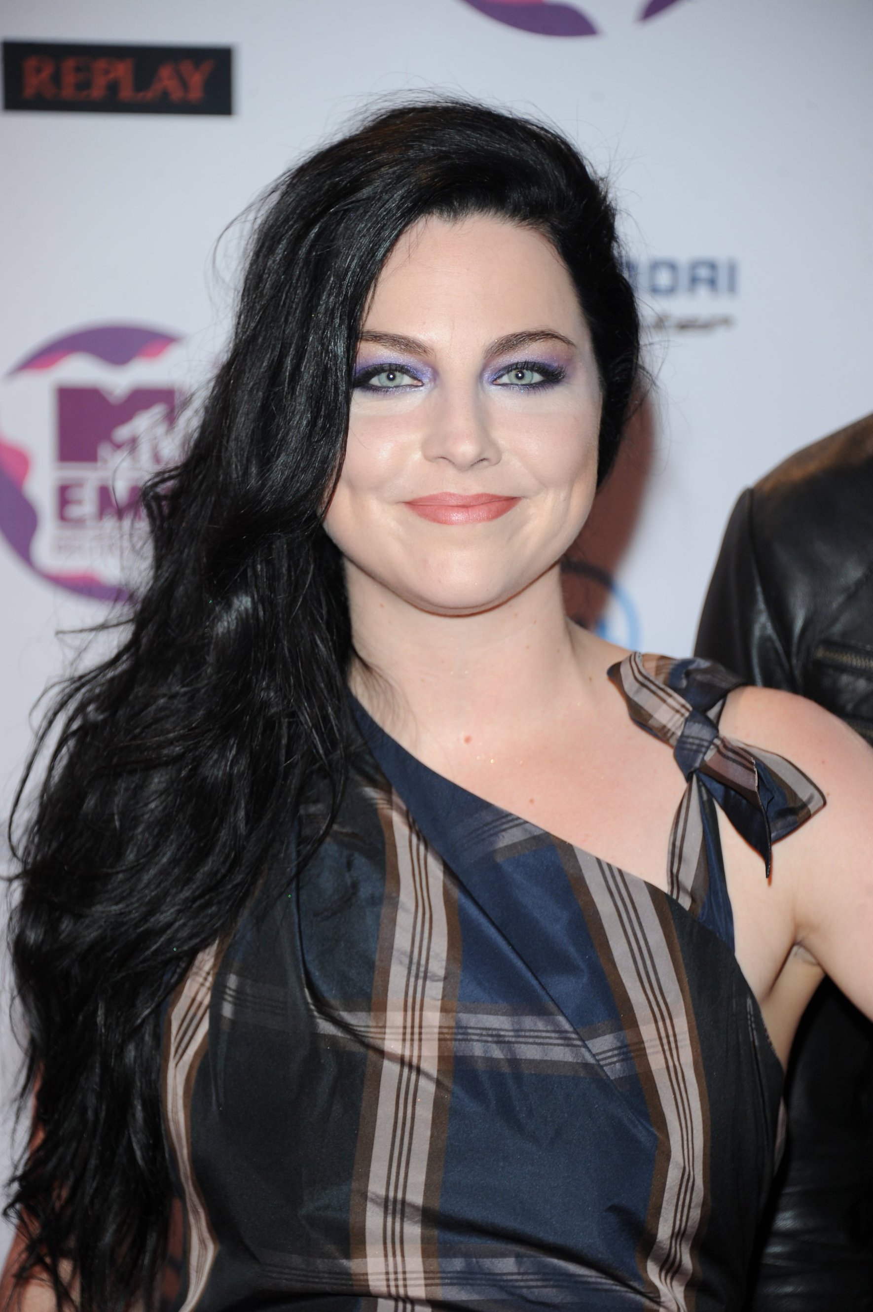 Amy Lee attends the 2011 MTV European Music Awards in Belfast Ireland on November 6, 2011