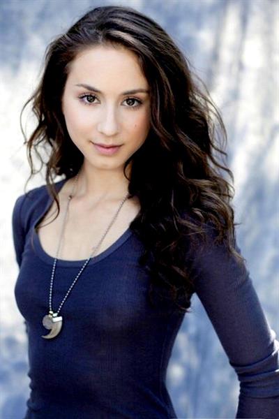 Troian Bellisario