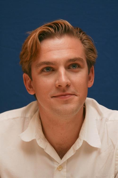 Dan Stevens