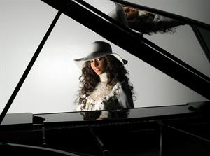 Alicia Keys Thierry Legoues photoshoot 