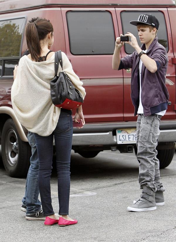 Selena Gomez and Justin Bieber in Los Angeles on September 16, 2011