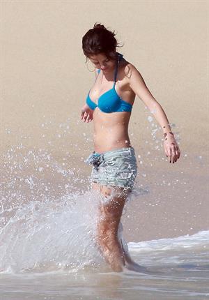 Selena Gomez on vacation in Mexico on December 7, 2011