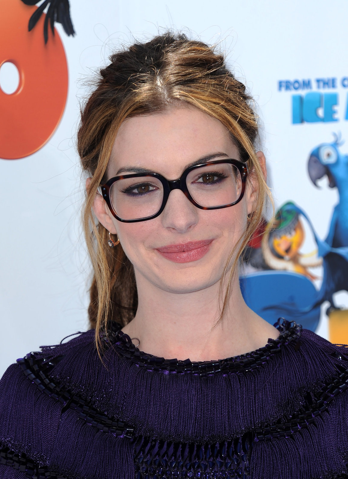 Anne Hathaway attending the Rio Los Angeles premiere on April 10, 2011
