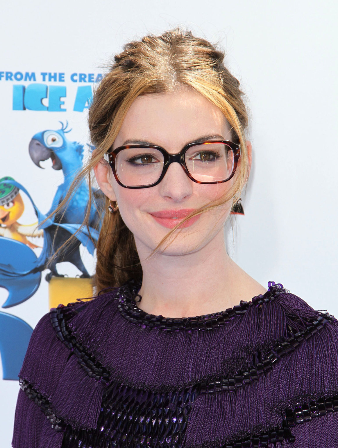 Anne Hathaway attending the Rio Los Angeles premiere on April 10, 2011