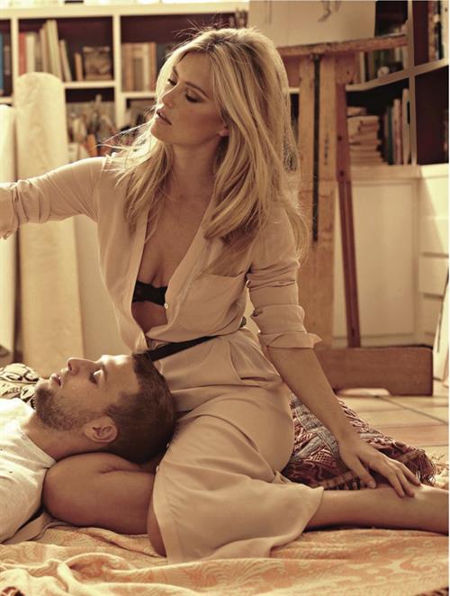 Bar Refaeli in lingerie