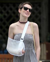 Anne Hathaway out for lunch in Brooklyn New York City on May 30, 2012