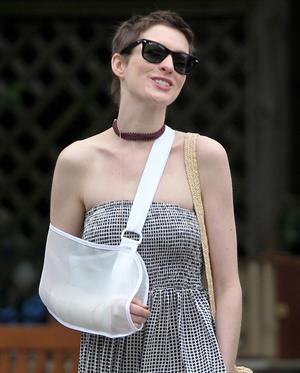 Anne Hathaway out for lunch in Brooklyn New York City on May 30, 2012