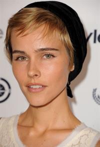 Isabel Lucas