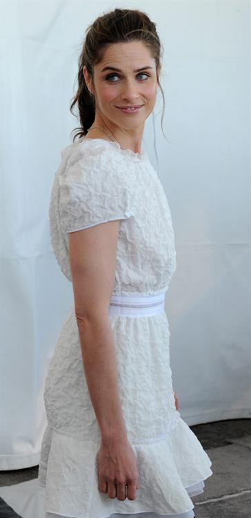 Amanda Peet Film Independent Spirit awards at Santa Monica Beach on February 26, 2011