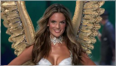 Alessandra Ambrosio in lingerie