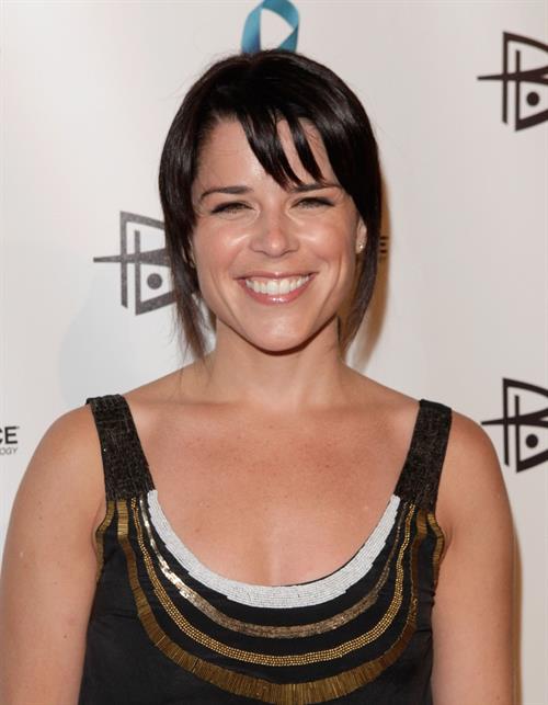 Neve Campbell