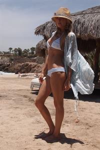 LeAnn Rimes in a bikini