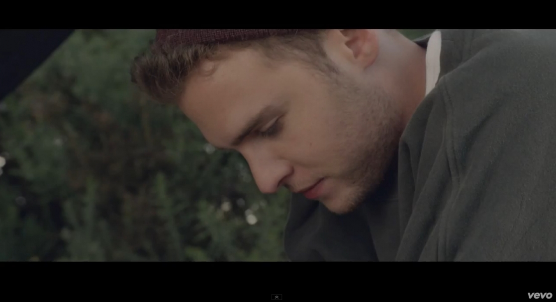 Iain De Caestecker