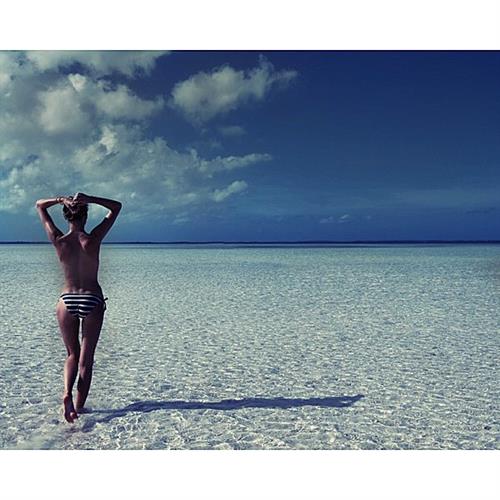 Martha Hunt in a bikini - ass