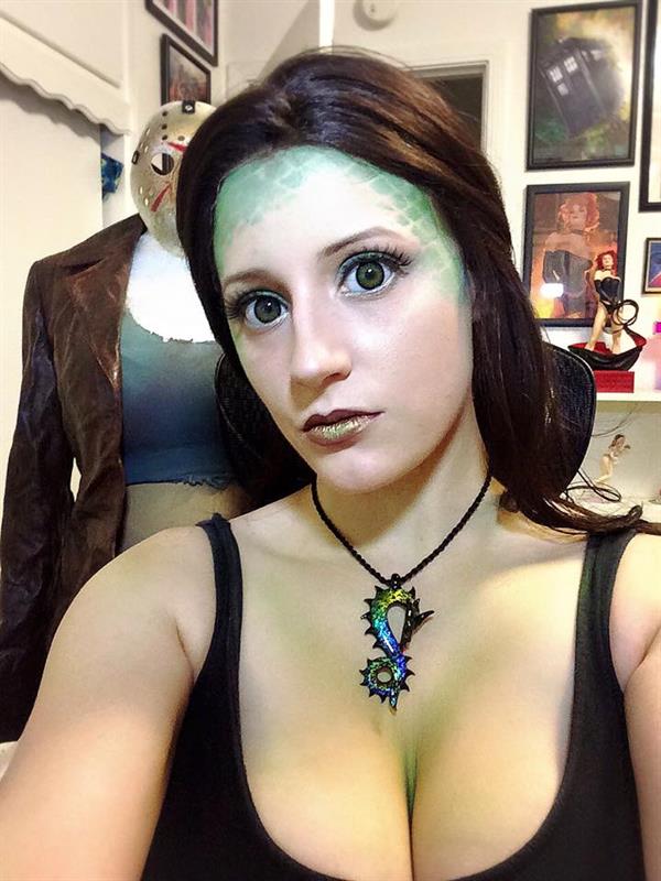 Abby Dark-Star taking a selfie