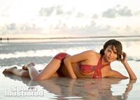 Chrissy Teigen in body paint - breasts