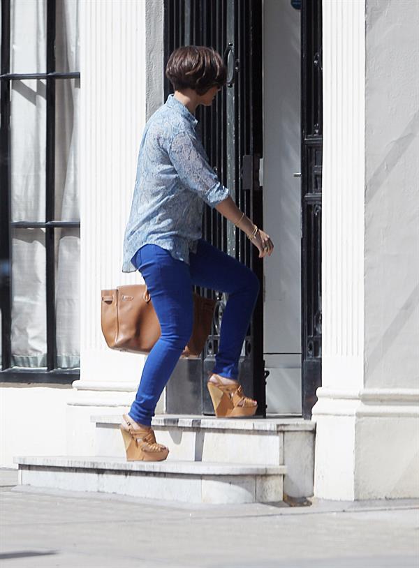 Frankie Sandford - Spotted in London Town (03.05.2013) 