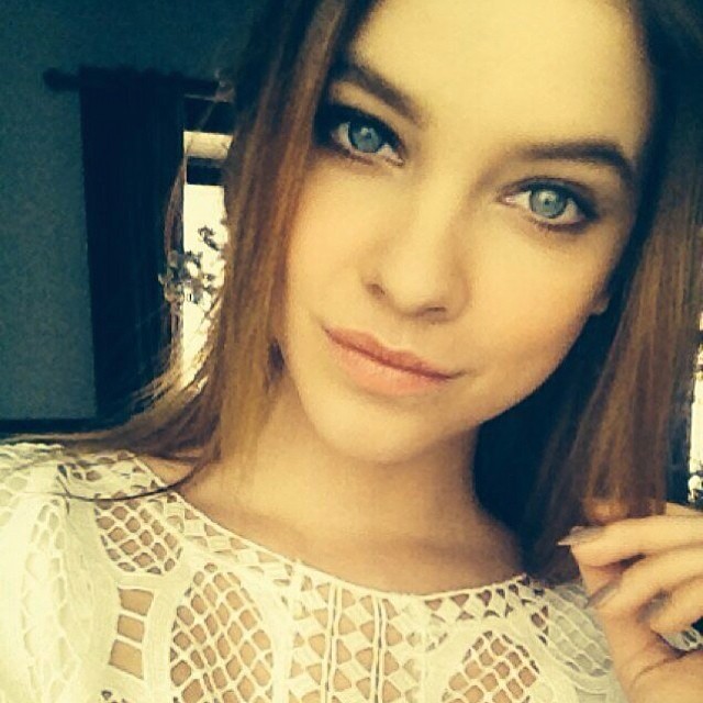 Barbara Palvin taking a selfie