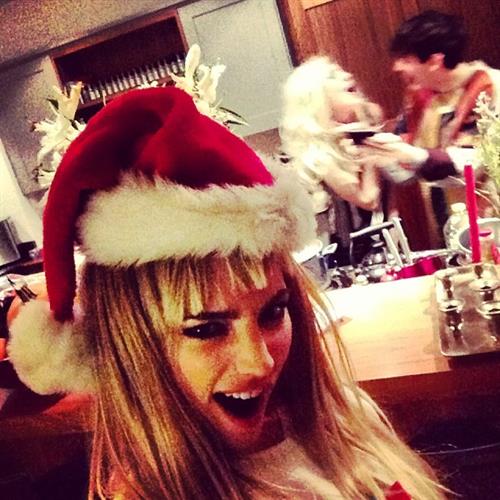 Kelly Brook taking a selfie