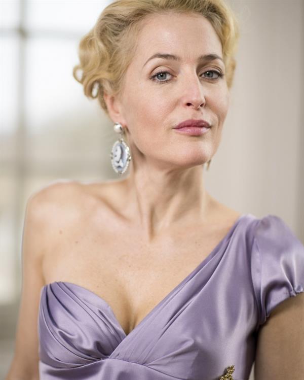 Gillian Anderson