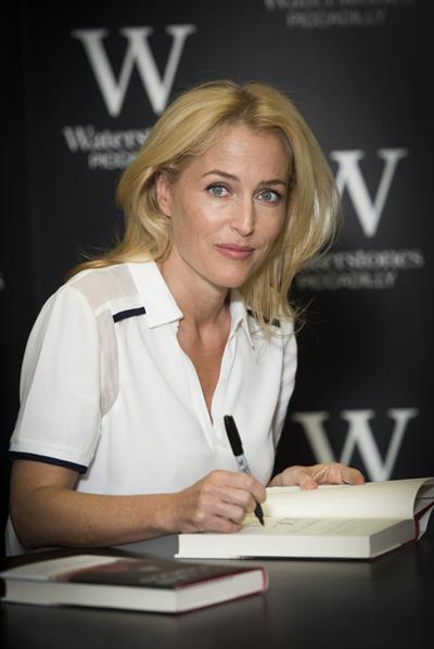 Gillian Anderson