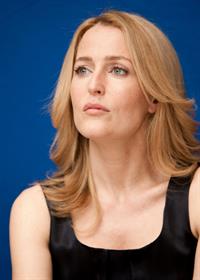 Gillian Anderson