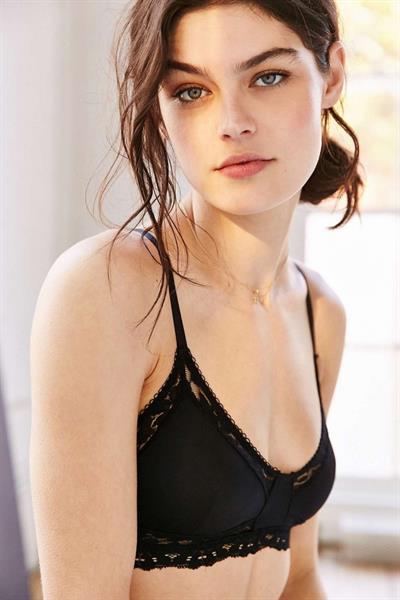 Lauren Layne in lingerie